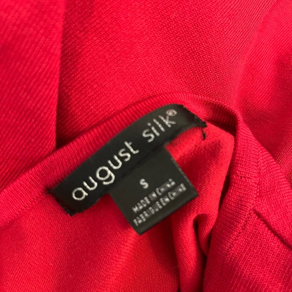 August Silk Designer Top Red Stretchy Size Small Workwear Sleeveless Daily Basic - Picture 3 of 9